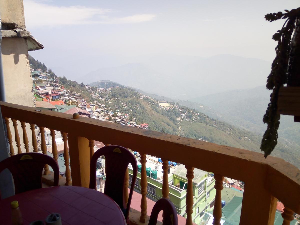 Hotel Tower View Дарджилинг Екстериор снимка
